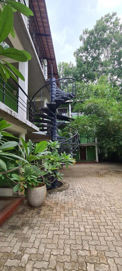 Le Tamarin Guest House Auroville Luaran gambar